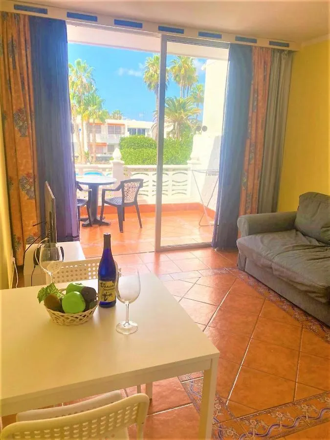 Cozy One Bedroom Apartment With Spacious Terrace. Pool And Garden View コスタ・デル・シレンチオ